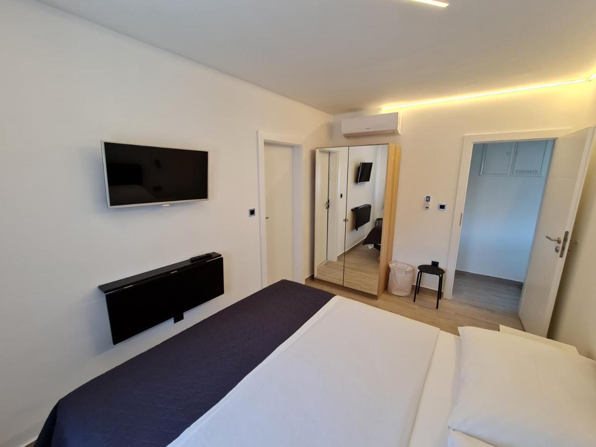 Apartment Vito *